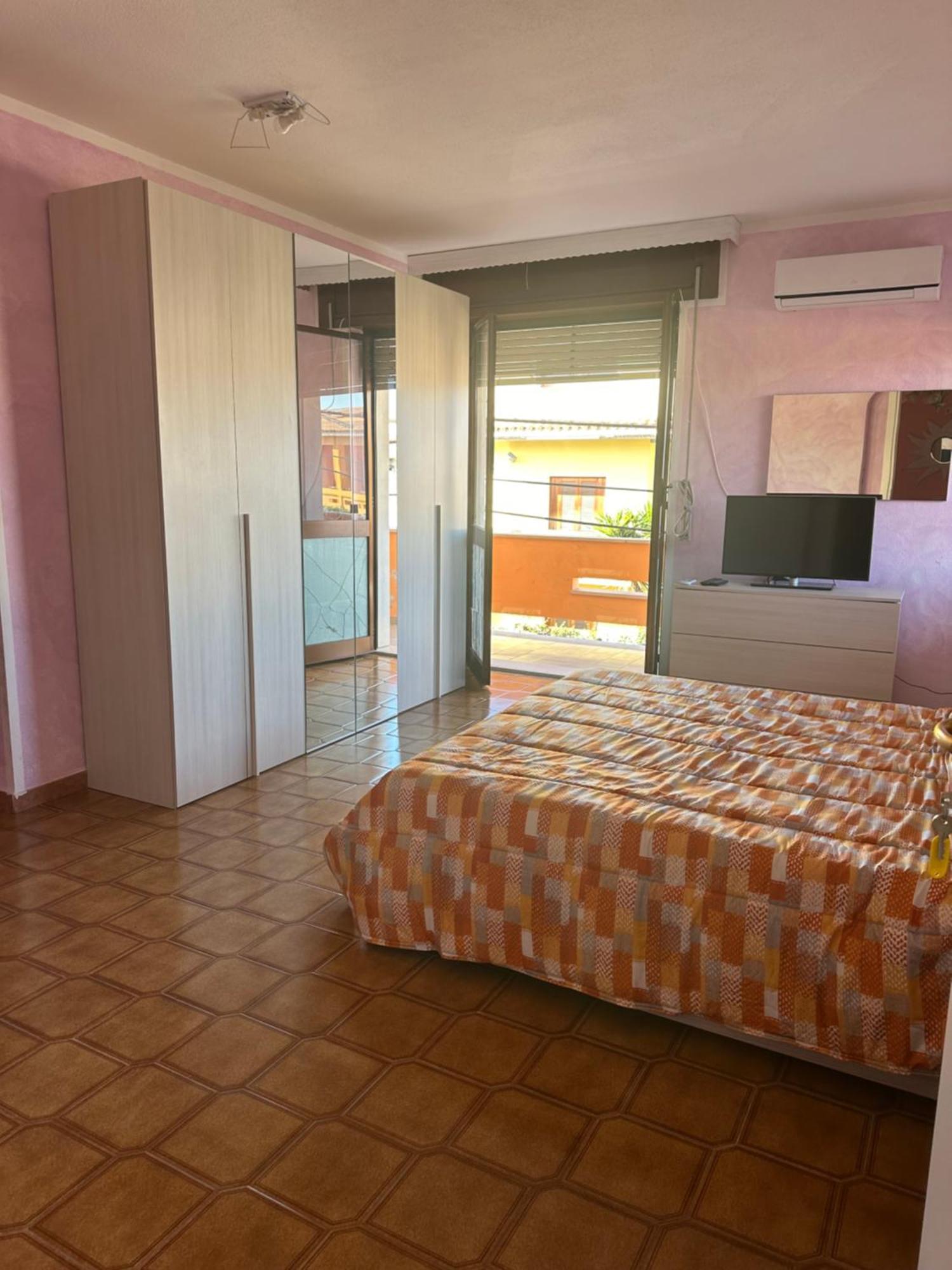 B&B My Home Al Centro Di Олбия Екстериор снимка