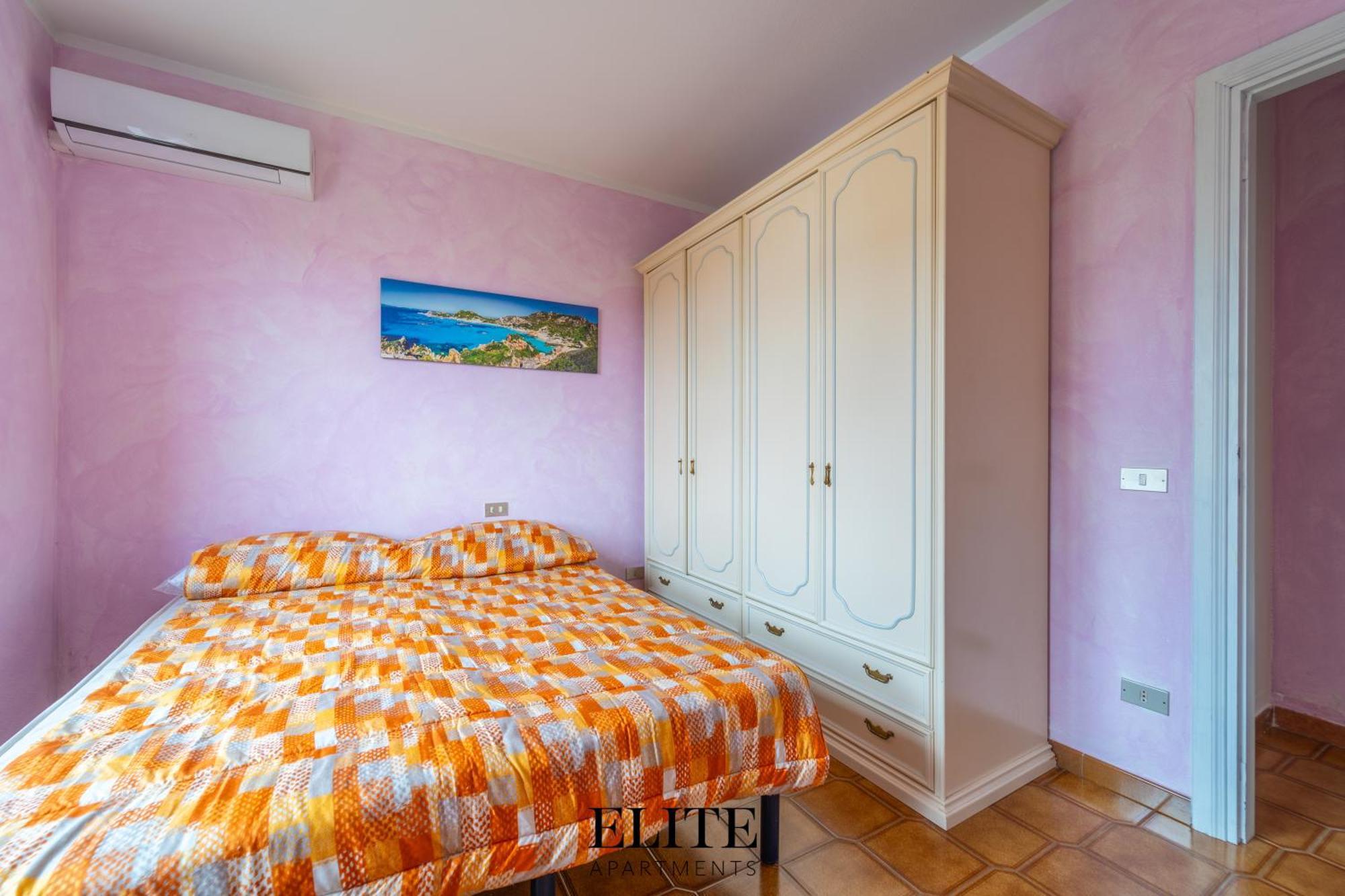B&B My Home Al Centro Di Олбия Екстериор снимка