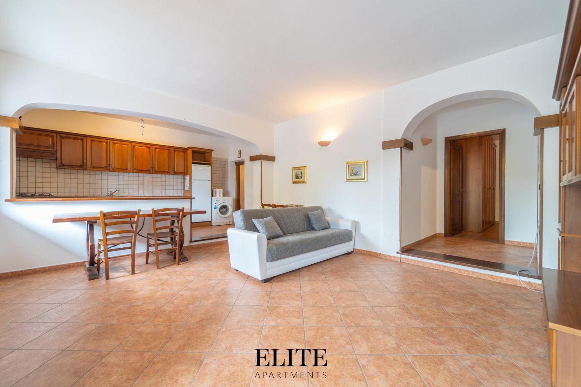 B&B My Home Al Centro Di Олбия Екстериор снимка