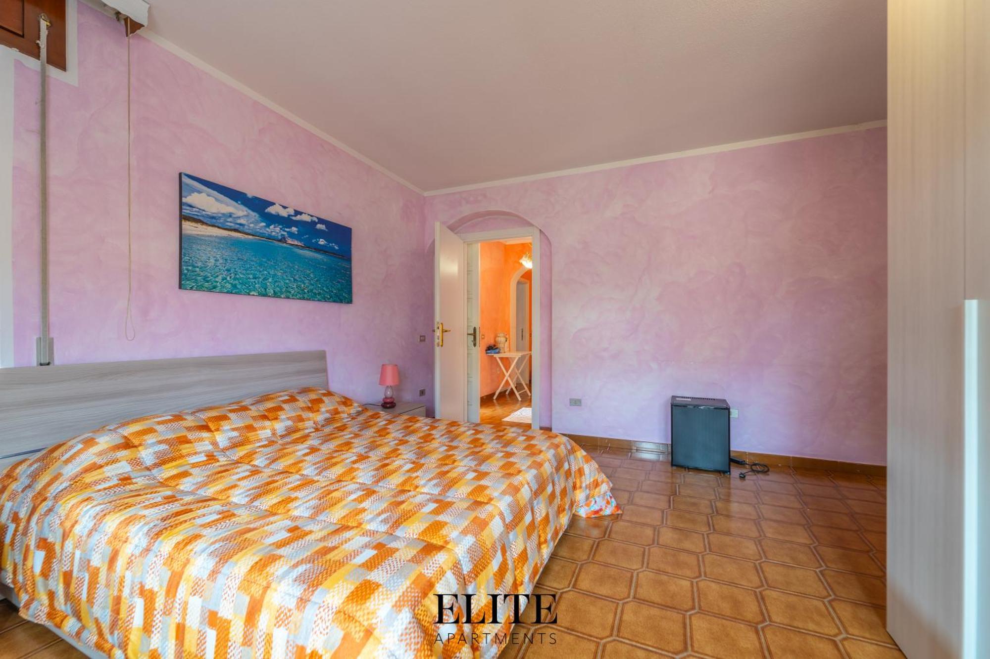 B&B My Home Al Centro Di Олбия Екстериор снимка